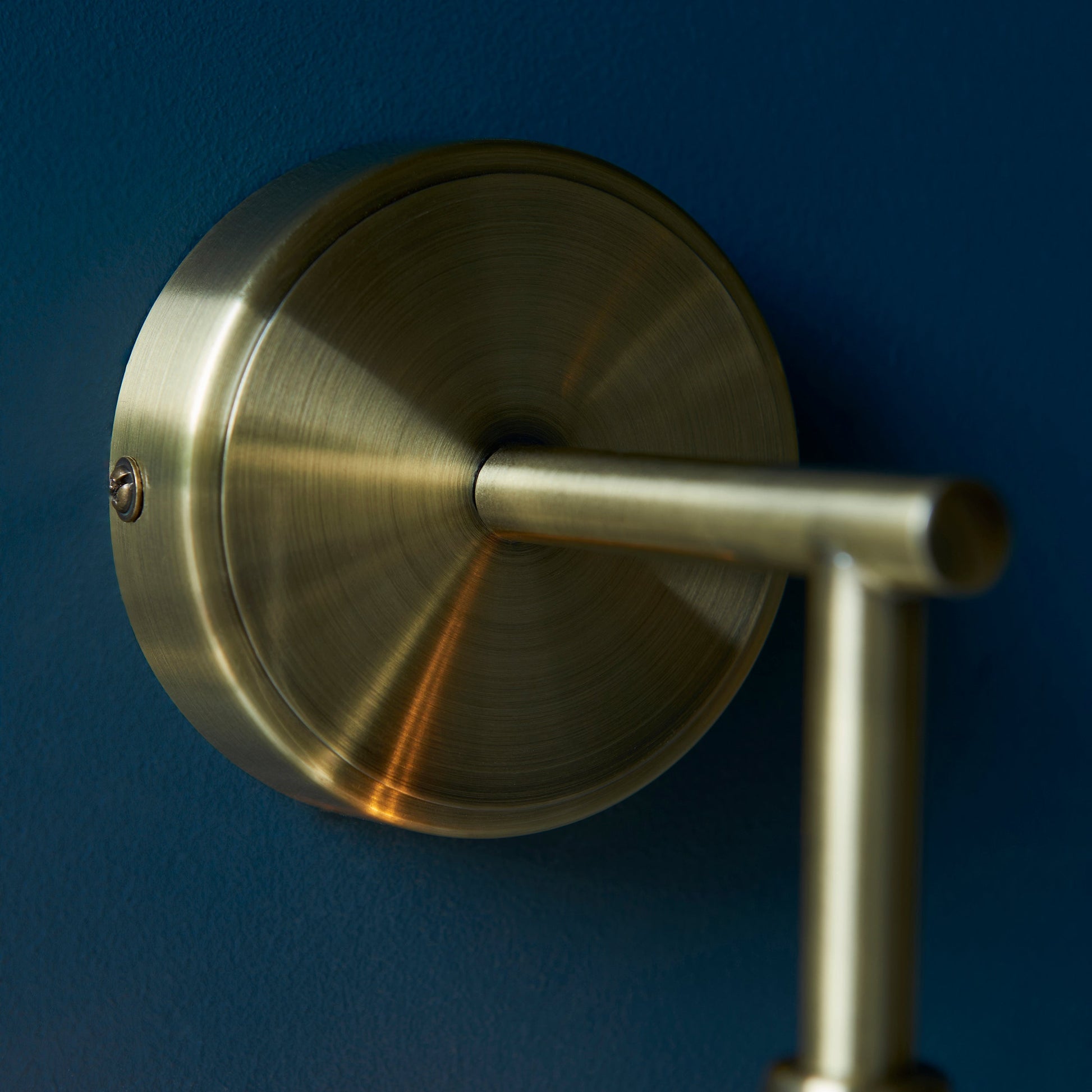__Antique Brass