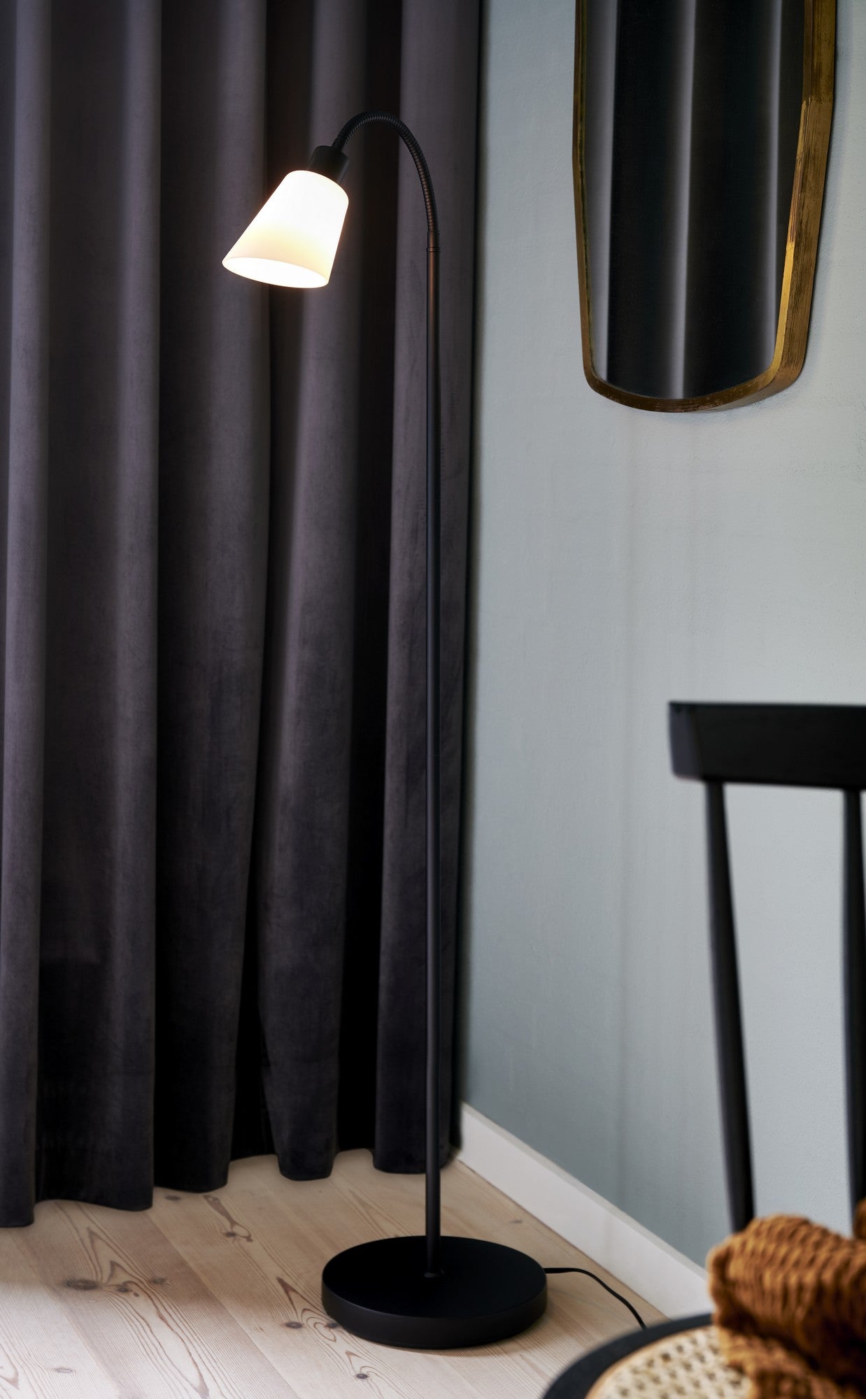 Molli Floor Lamp