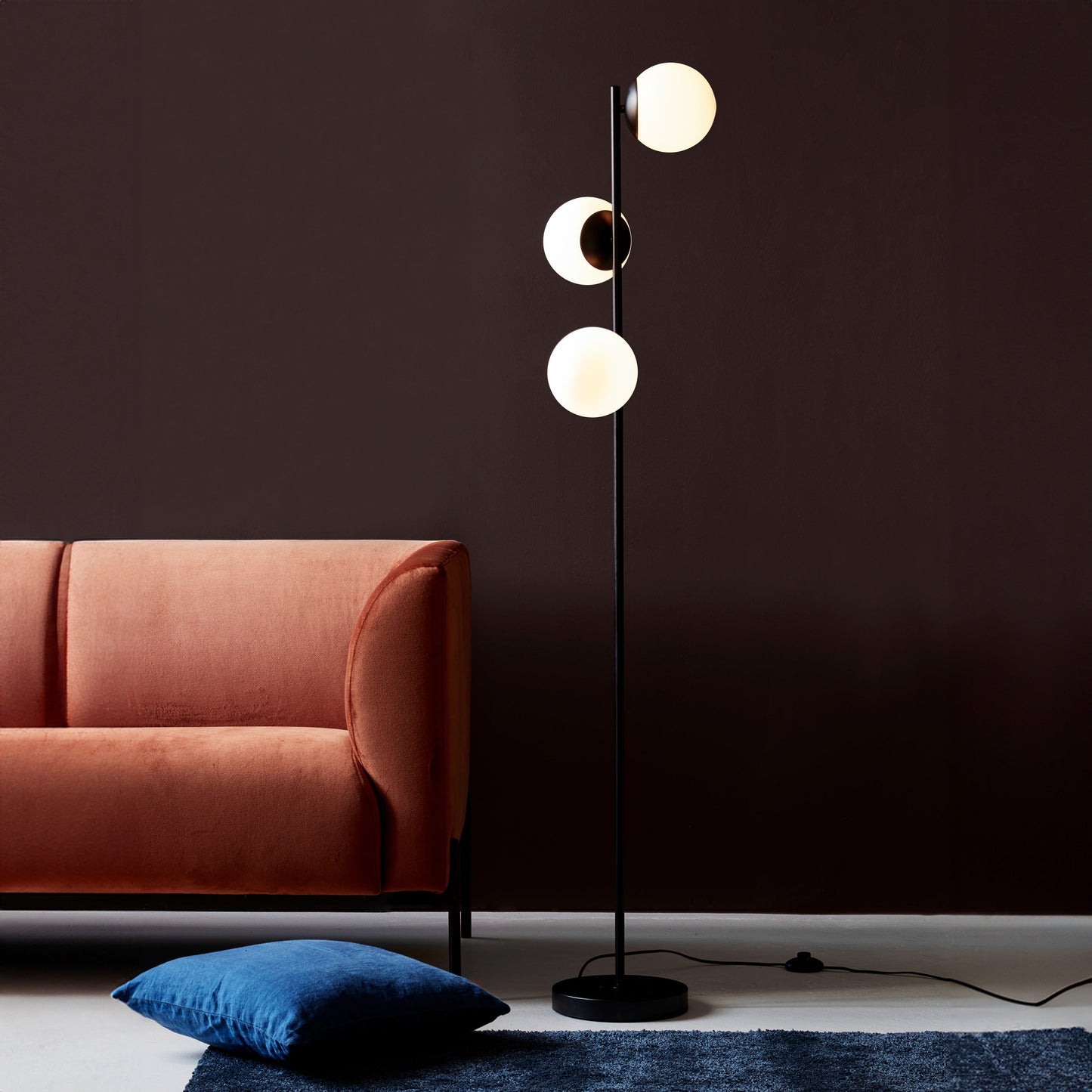 Lilly Floor Lamp